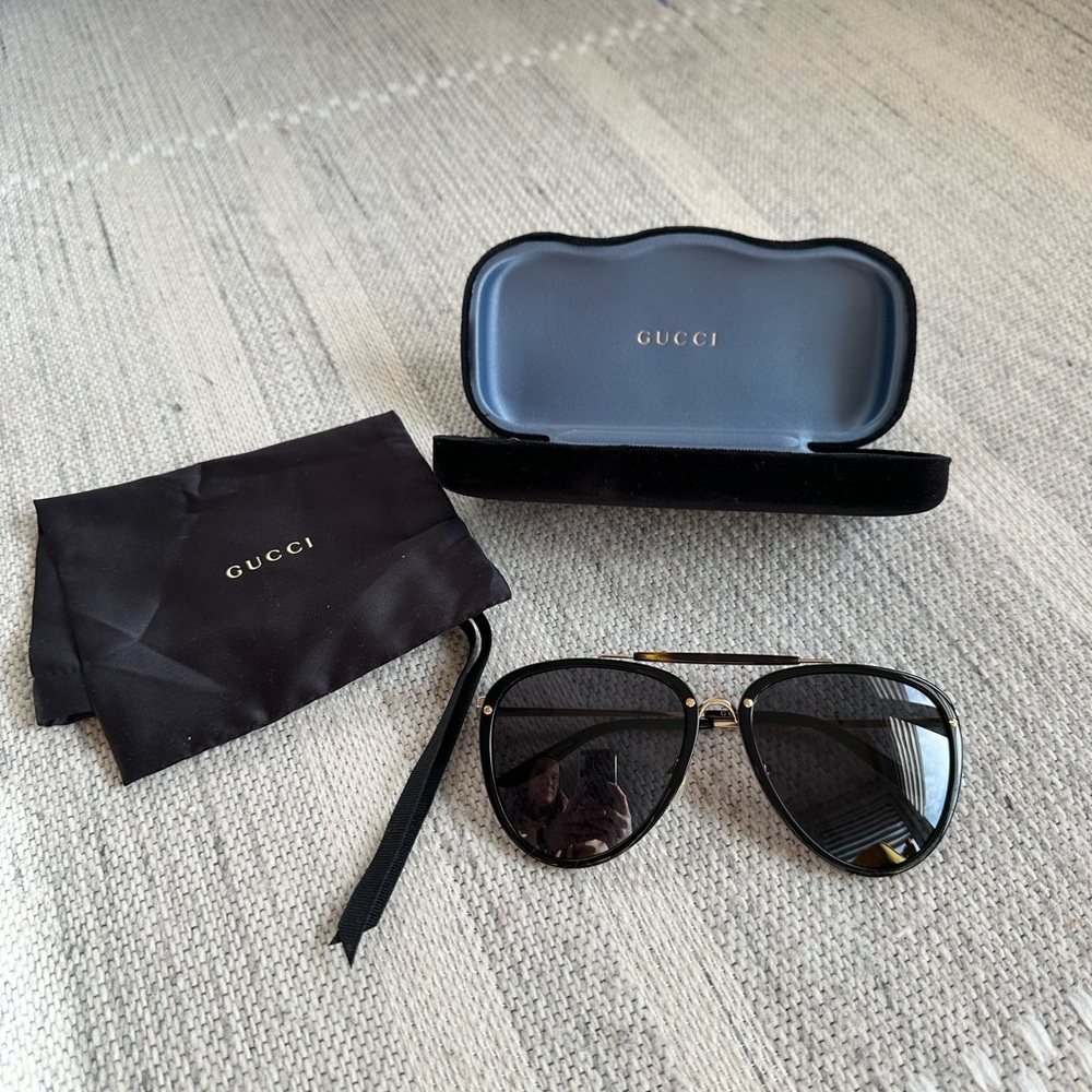 Gucci Black Aviator Sunglasses
